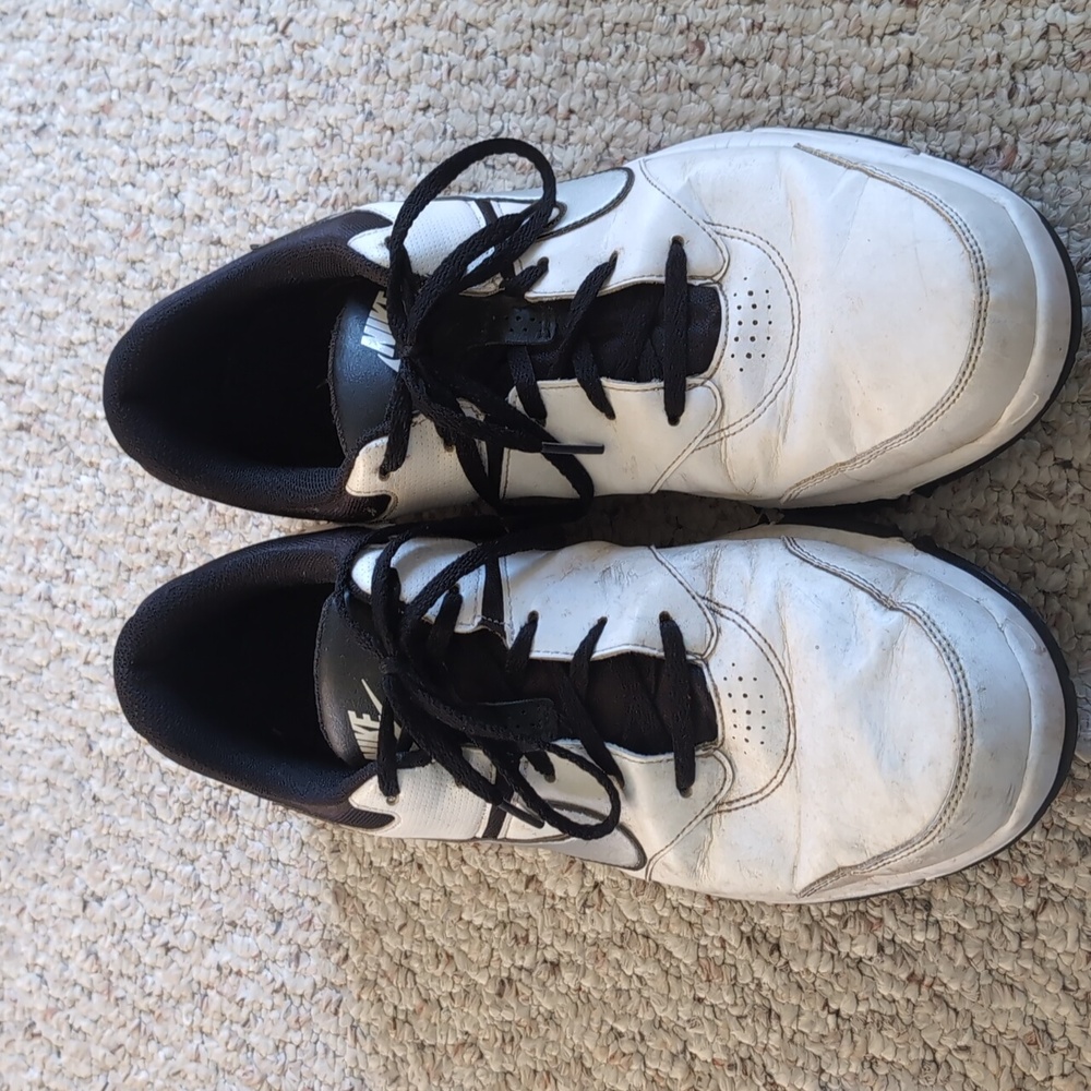 Men's Nike Golf Shoes Size 11.5